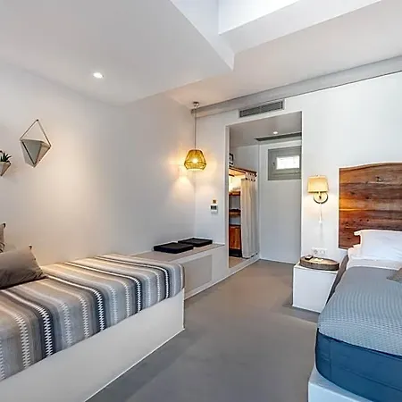 Comfy Hotel *