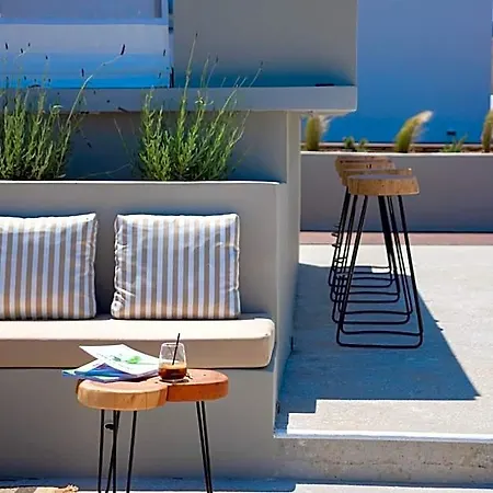 Hotel Comfy Páros